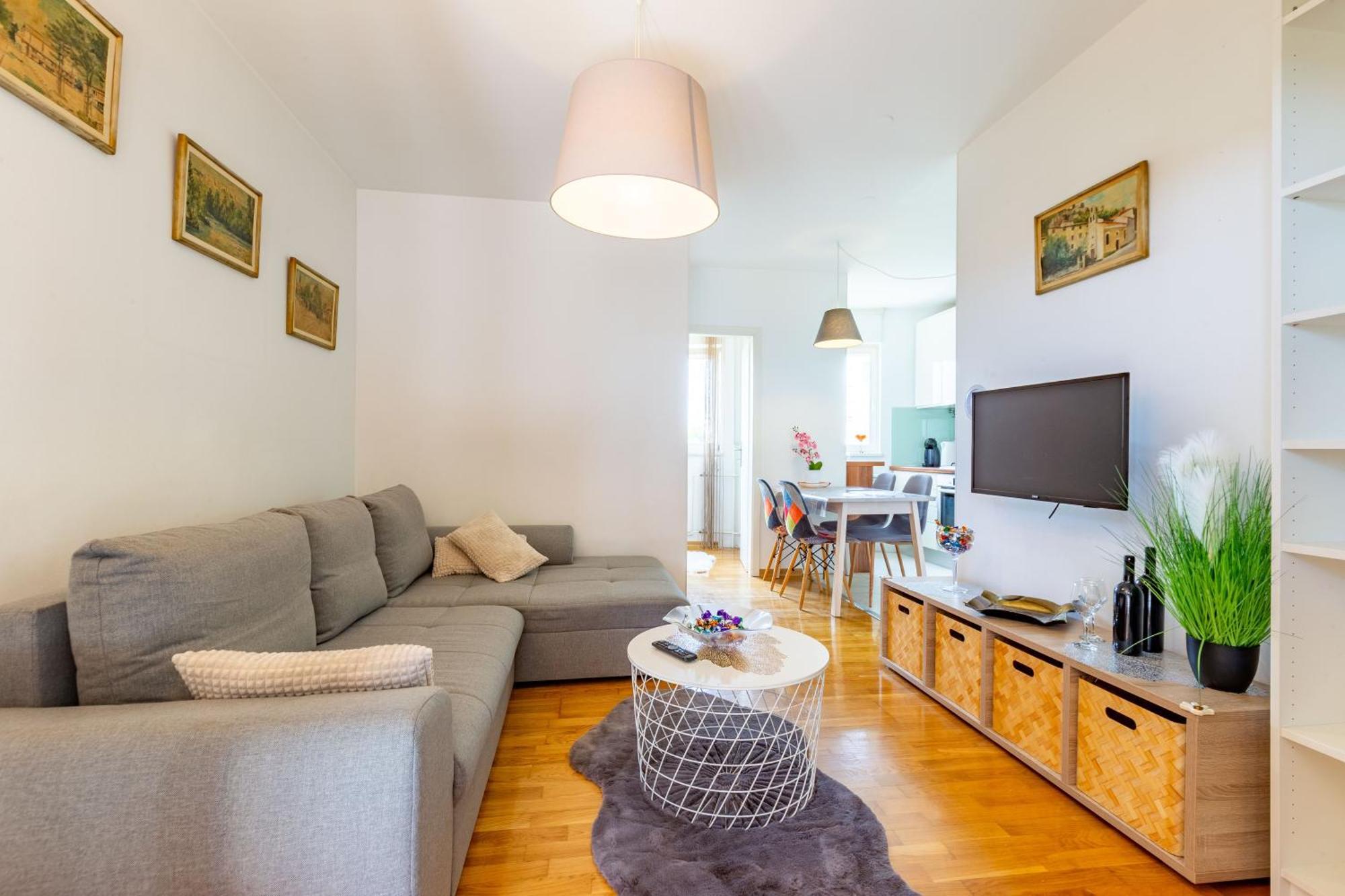 Dijana 1 Bdr With Balcony Appartement